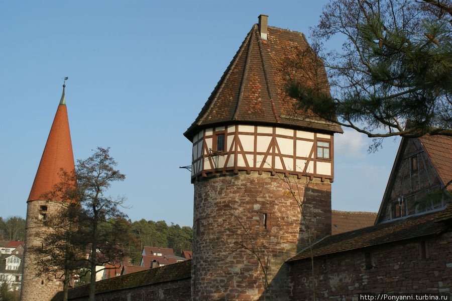 Башня,в которой находится музей и комната стражников. Вайль-дер-Штадт, Германия