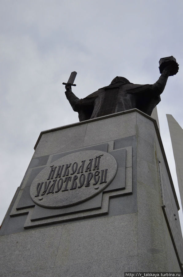 Статуя св. Николая Чудотворца Калининград, Россия
