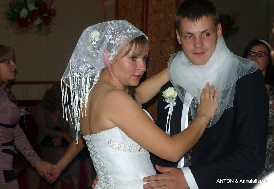 Последний свадебный танец. Новоукраинка, Украина
