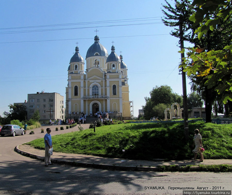 Греко-католический собор Св. Владимира. Перемышляны, Украина