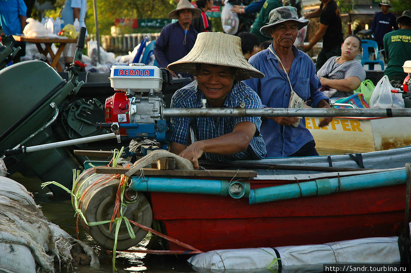 Лодочник. Бангкок, Таиланд
