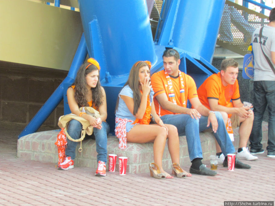 Хроники ЕВРО-2012. Экватор, гроза в Донецке и немного Цоя Украина
