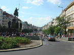 Вид на площадь от памятника св. Вацлаву