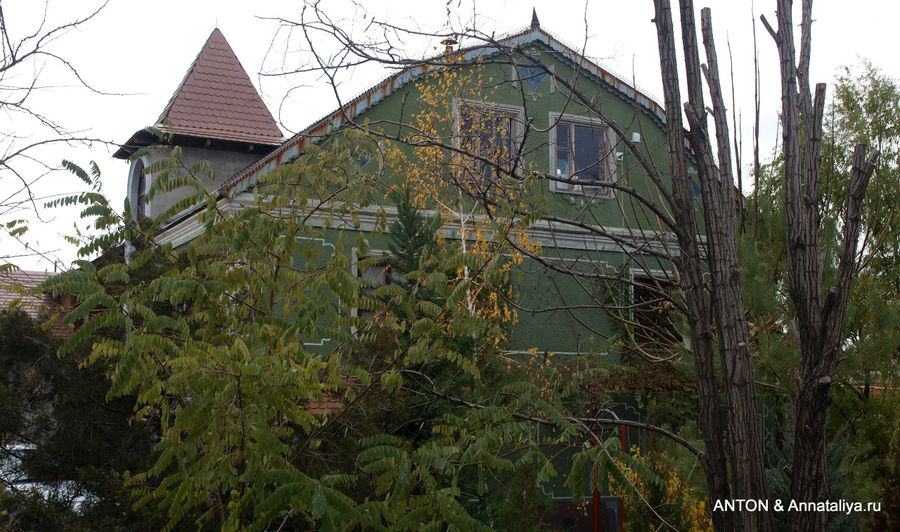 Дом с привидениями Усатово, Украина
