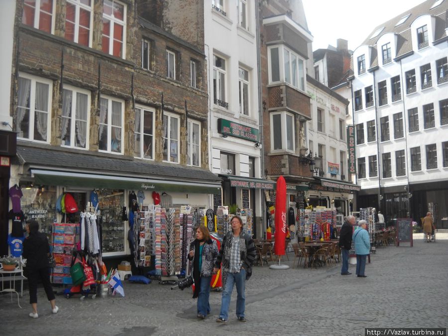 Есть где прикупить сувениры... Антверпен, Бельгия
