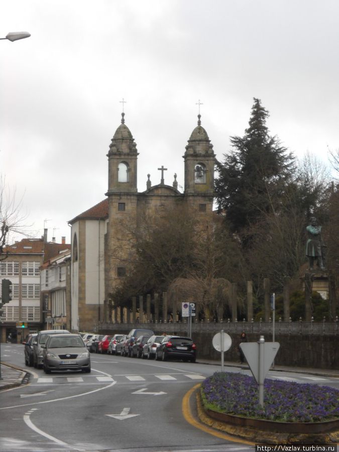 Вид на церковь Сантьяго-де-Компостела, Испания