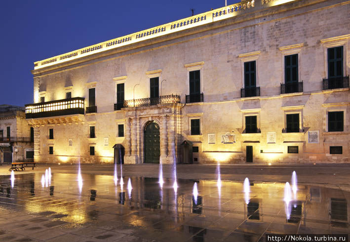 Дворец Великого Магистра- резиденция президента и парламента Валлетта, Мальта