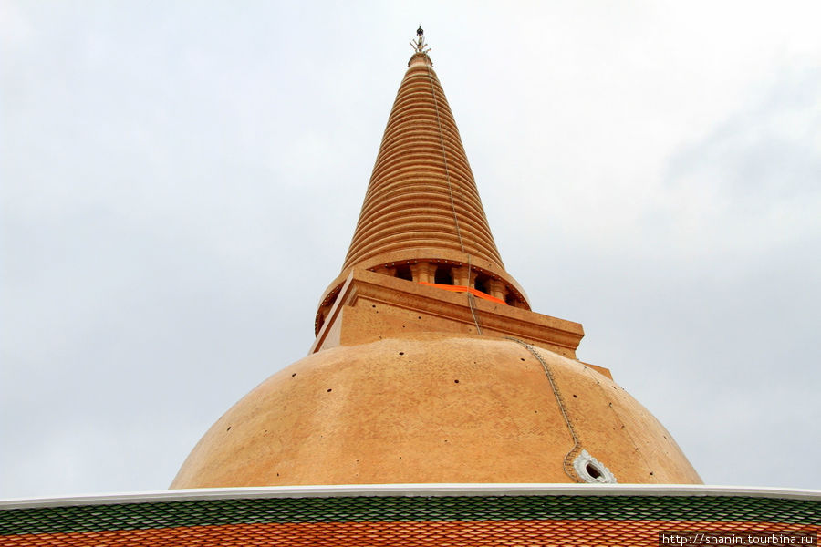 Самая большая ступа Таиланда - Чеди Пхра Патхом Накхон-Патом, Таиланд