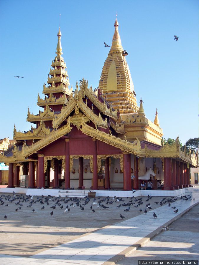 Швезигон - золотая пагода в Nyaung-U Баган, Мьянма