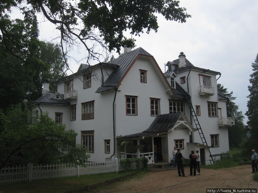 Большой Дом Поленово (Бехово), Россия
