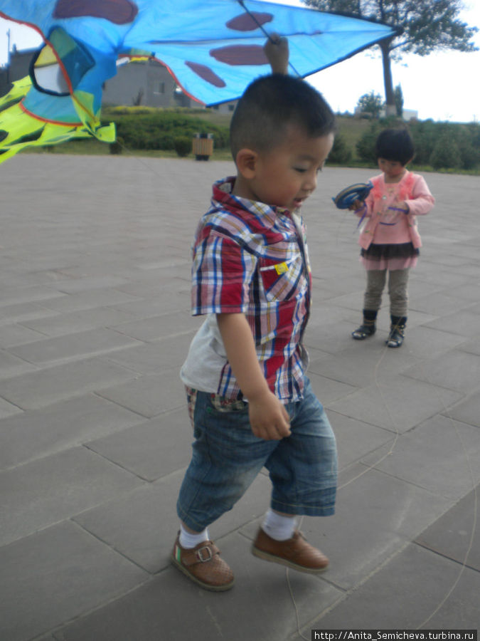 Озорные детишки Пинъяо, Китай