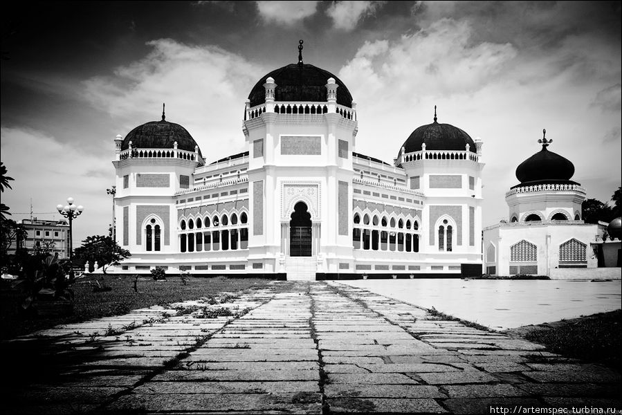 Медан - столица Суматры Медан, Индонезия