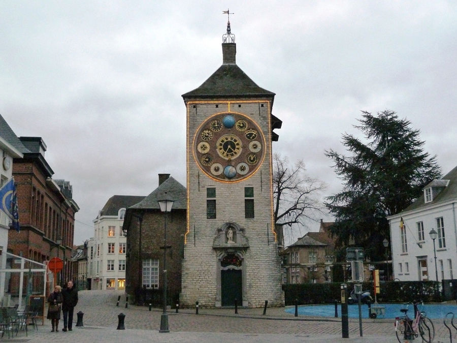 Юбилейные часы Лир, Бельгия