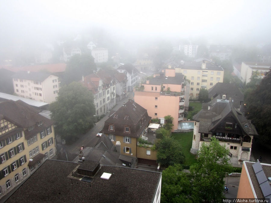 Утренний туман. Баден, Швейцария