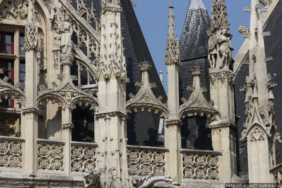 Дворец Юстиции — самый красивый готический дворец Франции Руан, Франция Дворец Юстиции — самый красивый готический дворец Франции Руан, Франция