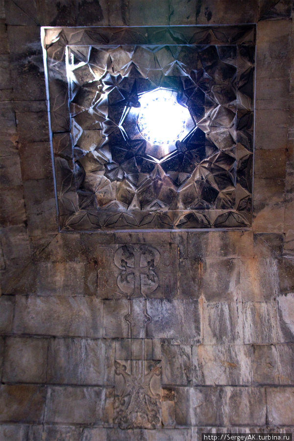 Потолок притвора церкви Сурб Карапет Нораванк Монастырь, Армения