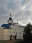 Центральное строение монастыря