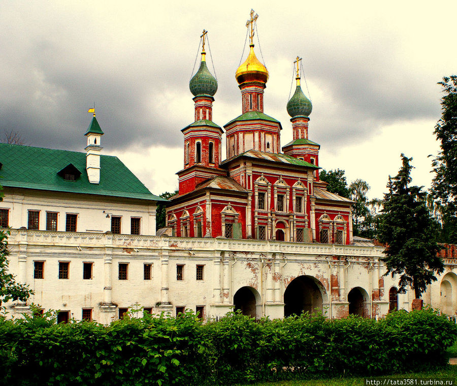 Новодевичий монастырь — объект культурного наследия ЮНЕСКО Москва, Россия