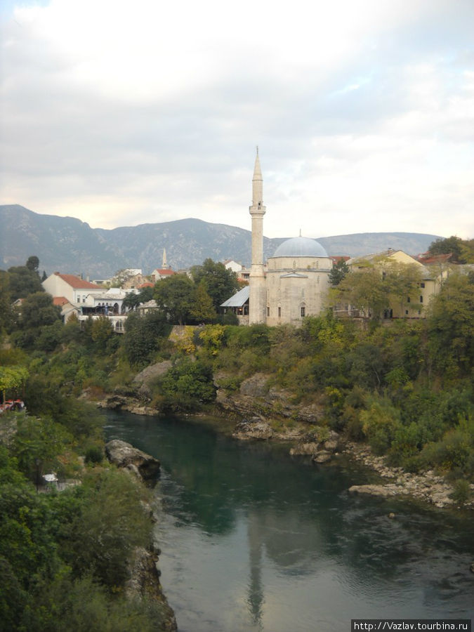 Отражение Мостар, Босния и Герцеговина