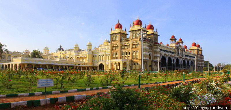 Фасад Майсурского дворца Майсур, Индия