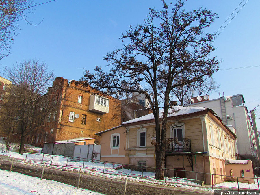 Переулок Театральный и Переулок Театральный и