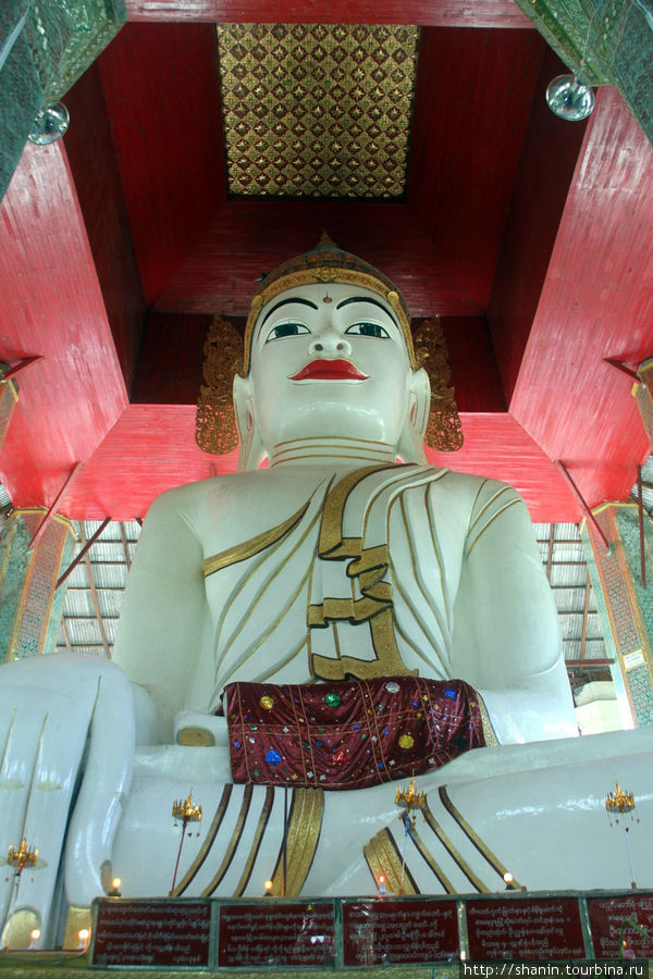 Главный — самый большой — Будда Амарапура, Мьянма