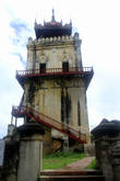 Падающая башня в Инве