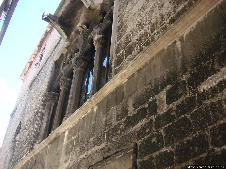 Окна в венецианском стиле Сплит, Хорватия