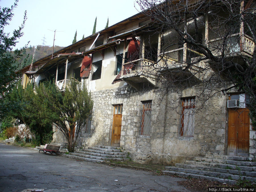 Территория крепости Абаата Гагра, Абхазия