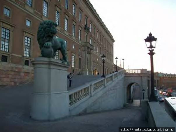 Немного солнца в холодной воде Стокгольма Стокгольм, Швеция Немного солнца в холодной воде Стокгольма Стокгольм, Швеция