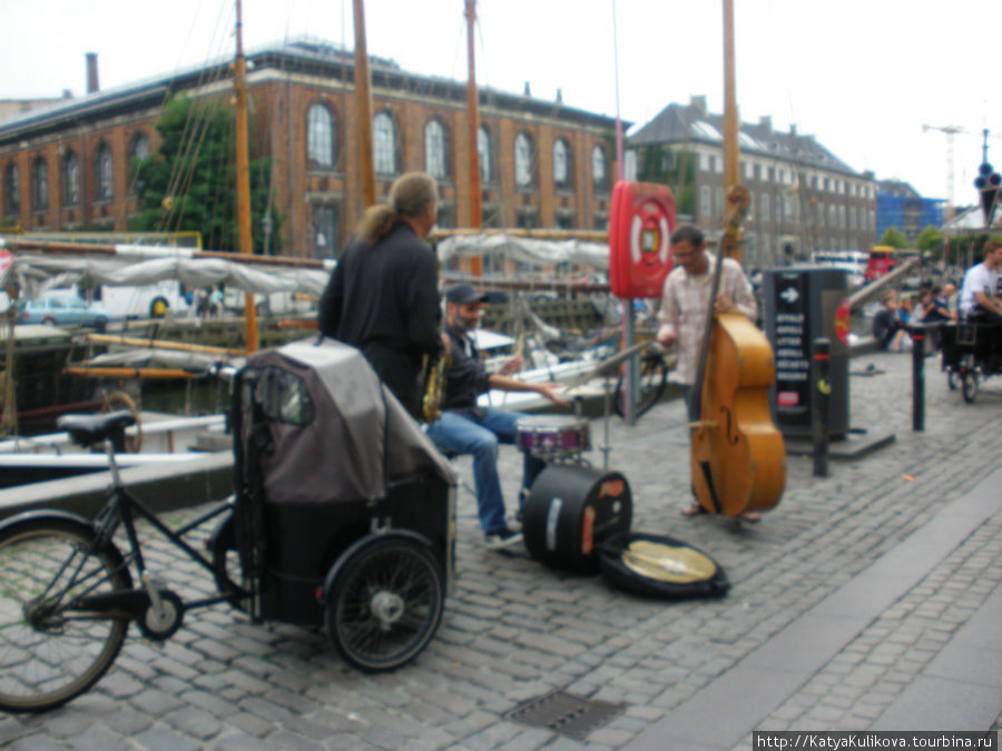 Музыканты у канала Копенгаген, Дания