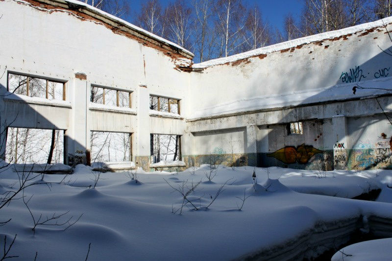 Дегтярск. Заброшенные строения Дегтярск, Россия