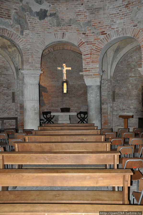 Самая старая церковь Мантуи-ротонда Сан Лоренцо Мантуя, Италия