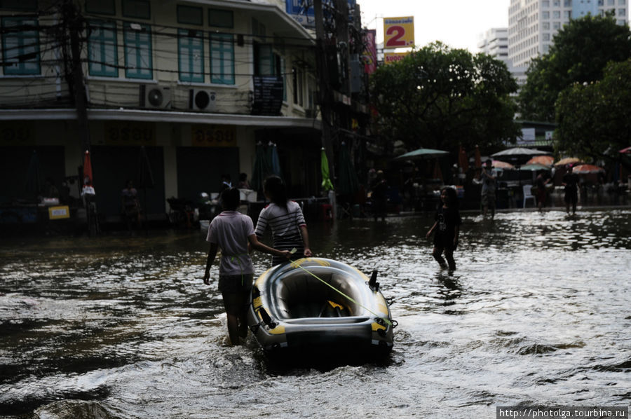 То самое наводнение в Бангкоке. Бангкок, Таиланд