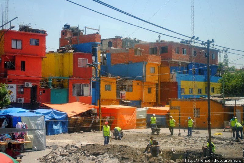 В любви к ярким краскам гостям аргентинской столицы не откажешь Буэнос-Айрес, Аргентина
