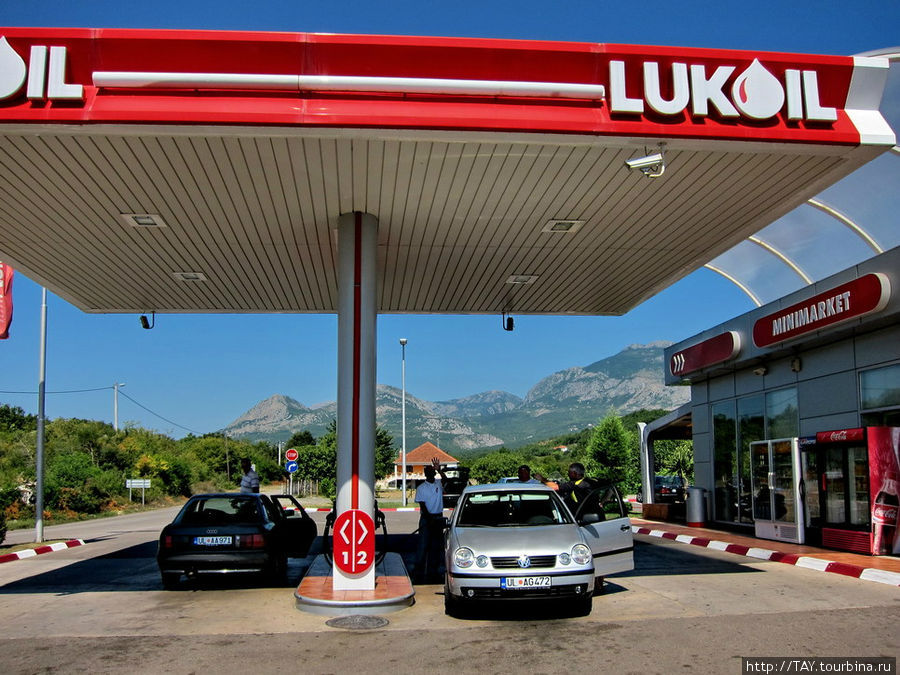 Наши заправки есть везде Озеро Саско, Черногория