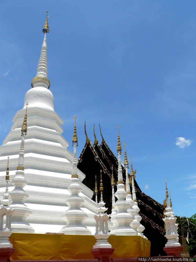 Храм Пхан Тао Чиангмай, Таиланд
