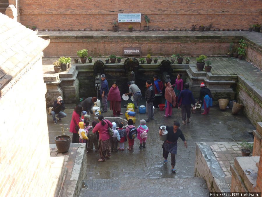 . Патан. Местный водозабор. Патан (Лалитпур), Непал