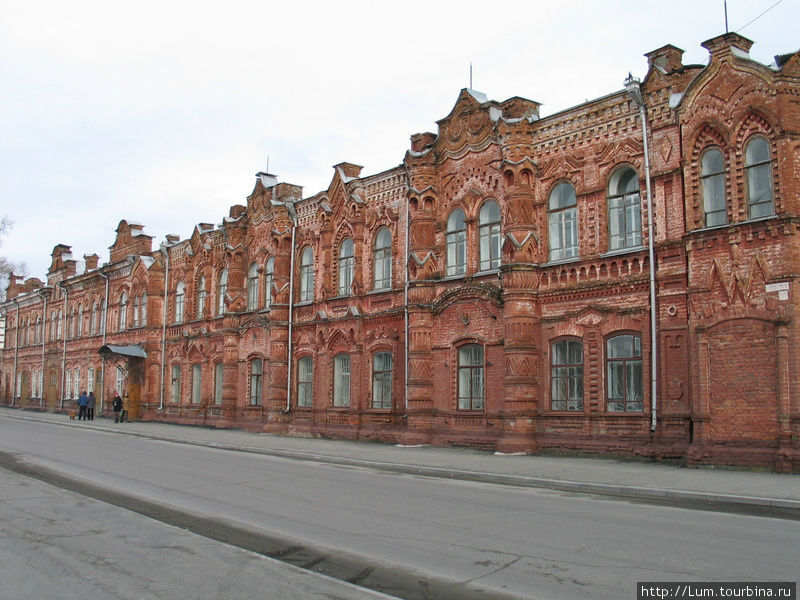 Здание Общественного городского собрания Бийск, Россия