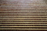 Это все статуи Будды — рядами на потолке