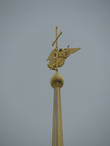 Ангел с крестом на шпиле Петропавловского собора