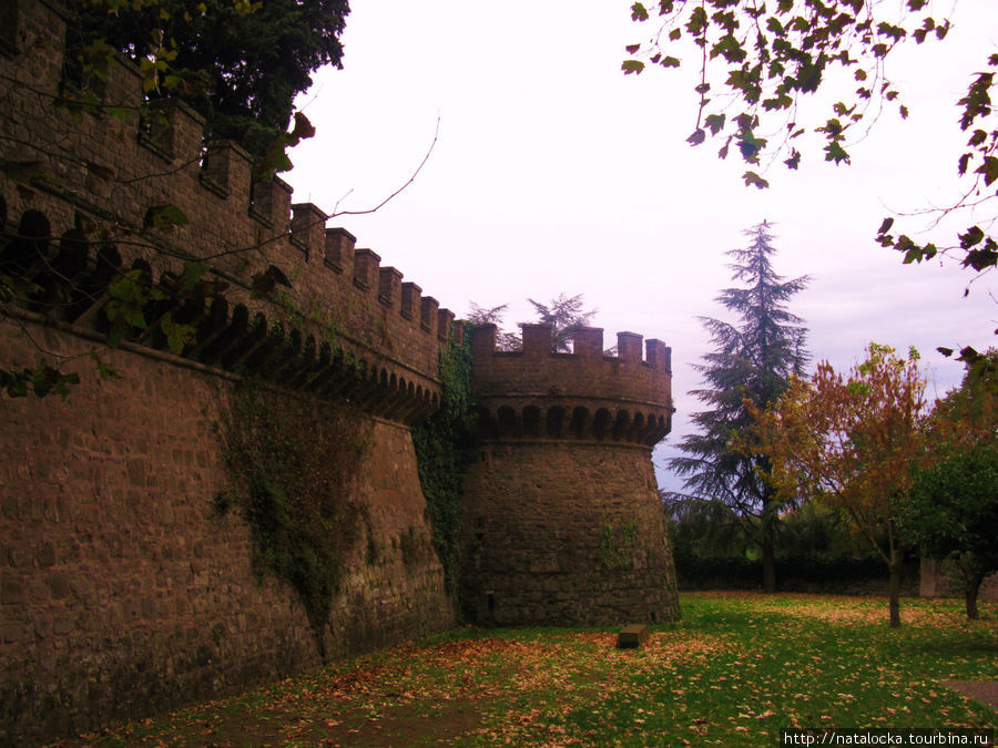 Римские замки - Кастель-Гандольфо Рим, Италия
