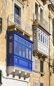 Типичные мальтийские балконы