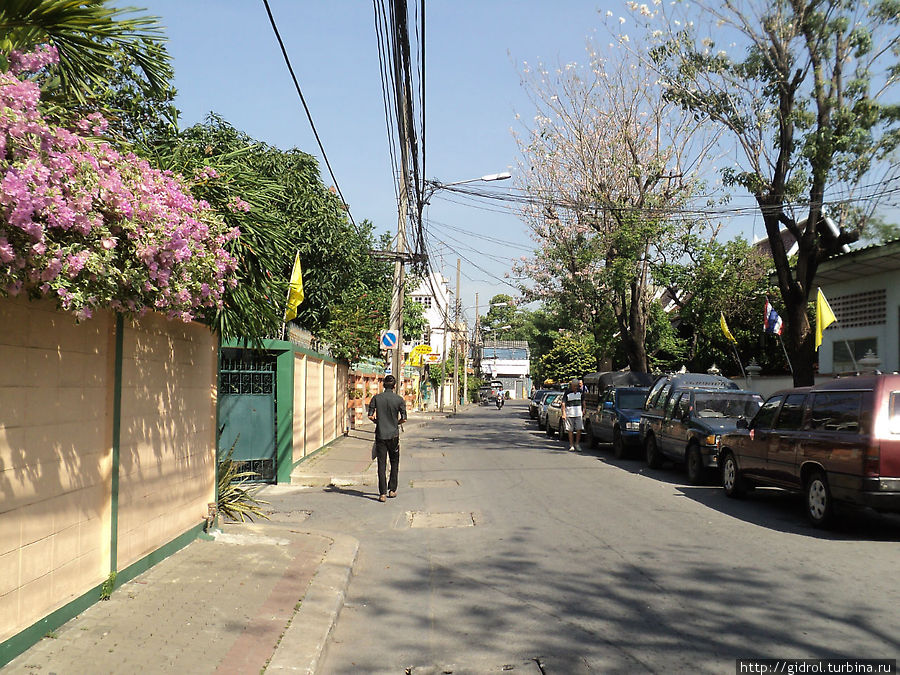 Переулок где находится мой отель. Бангкок, Таиланд