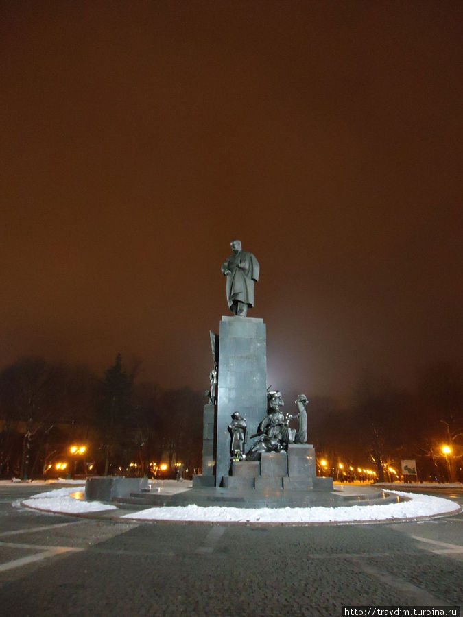 Памятник Т.Г.Шевченко Харьков, Украина