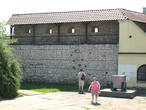 Кусок стены, которая до 19 века ограждала Казимеж