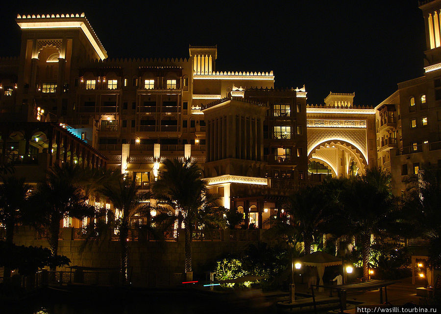 Отель Al Qasr. Дубай, ОАЭ