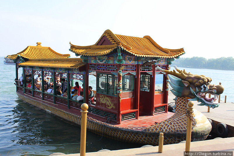 Лодка — дракон Китай