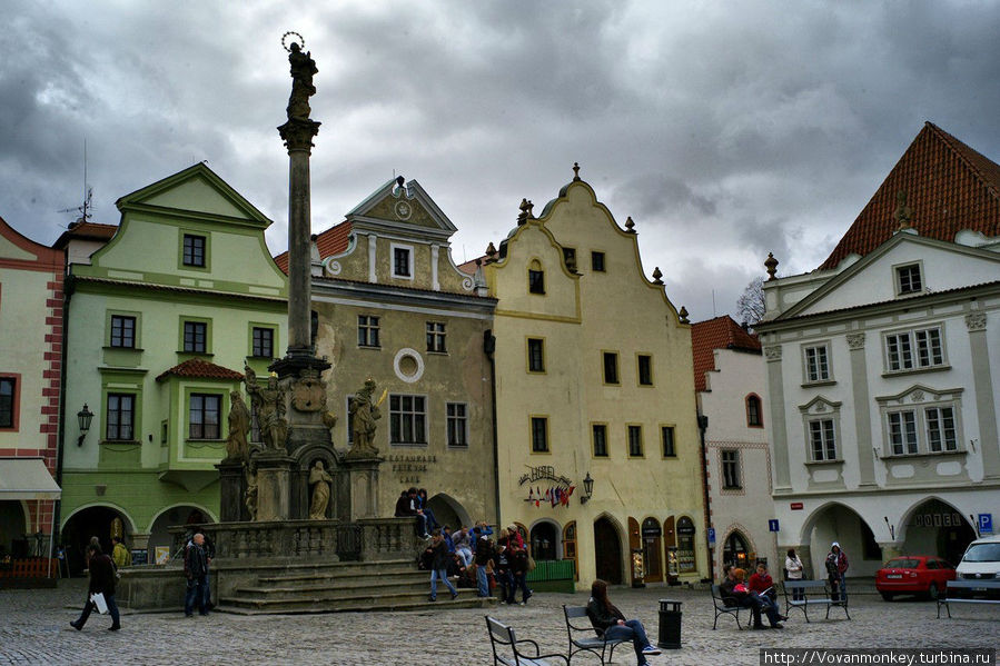 Namesti Svornosti — главная площадь Старого города. Чешский Крумлов, Чехия