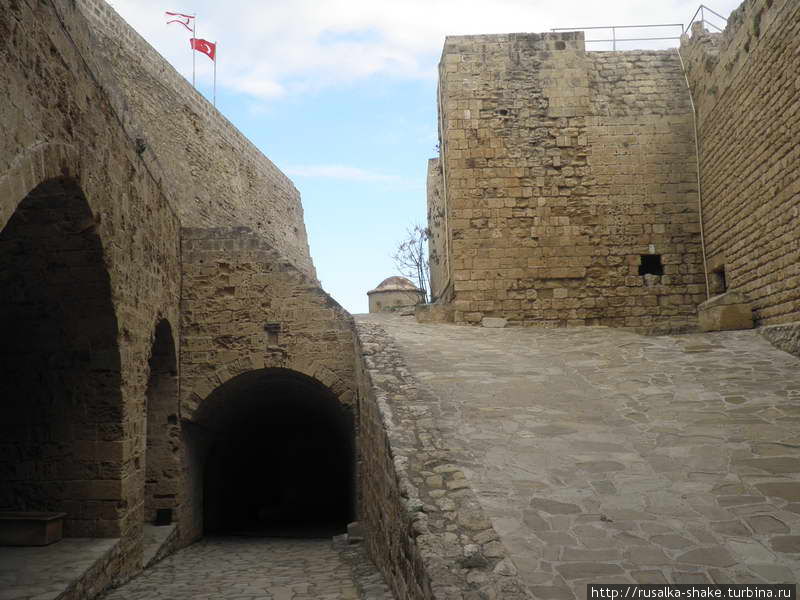 Крепость Гирне Кирения, Турецкая Республика Северного Кипра